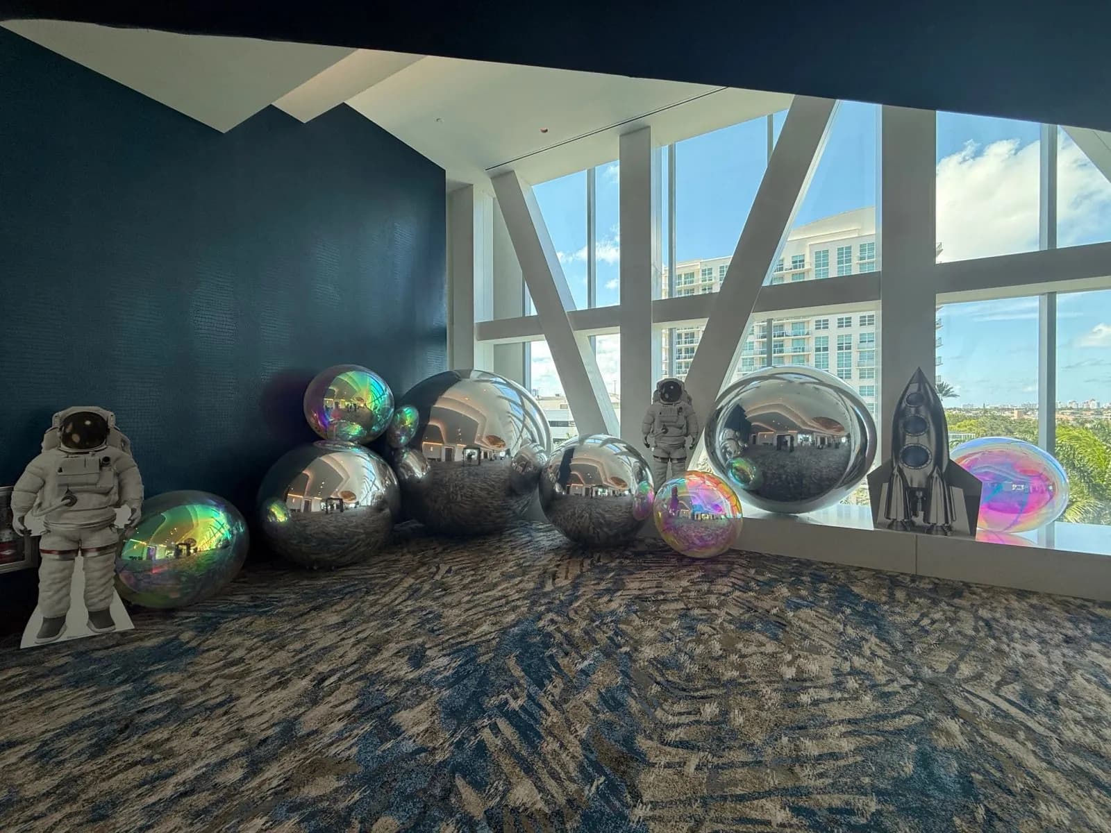 Glow Lounge Rentals event photo 20 — LED rentals in South Florida